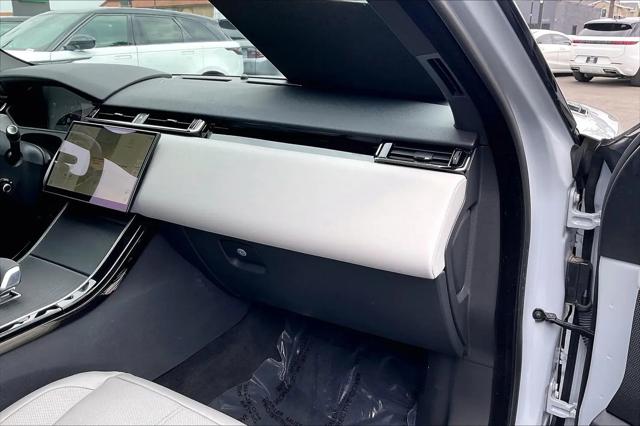 2024 Land Rover Range Rover Velar P250 Dynamic SE