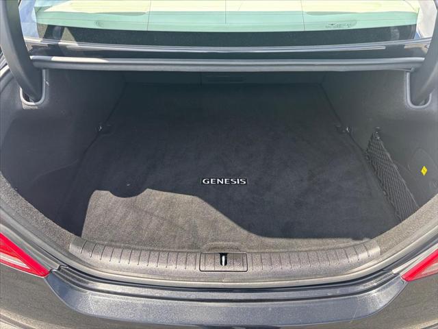 2021 Genesis G70 2.0T