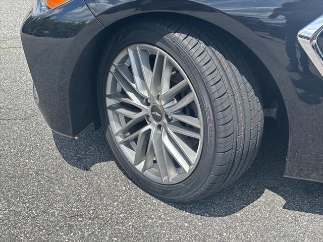 2021 Genesis G70 2.0T