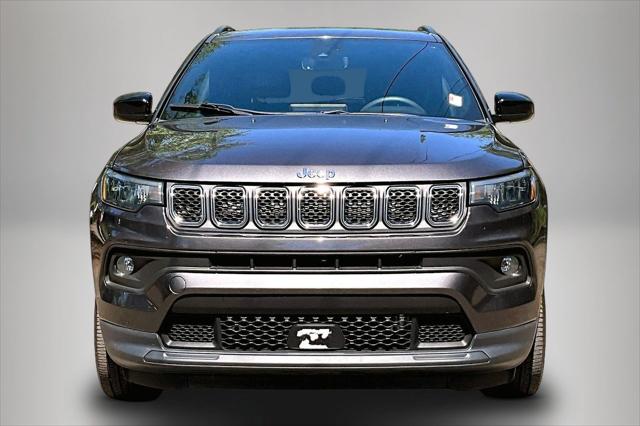 2023 Jeep Compass Latitude Lux FWD