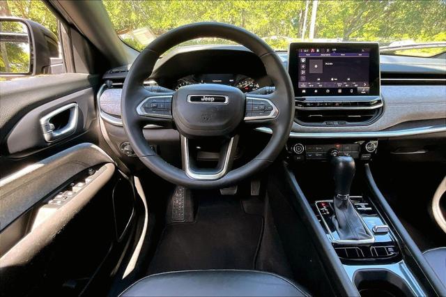 2023 Jeep Compass Latitude Lux FWD