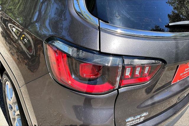 2023 Jeep Compass Latitude Lux FWD