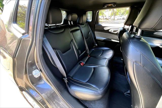 2023 Jeep Compass Latitude Lux FWD