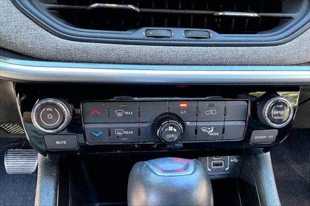 2023 Jeep Compass Latitude Lux FWD