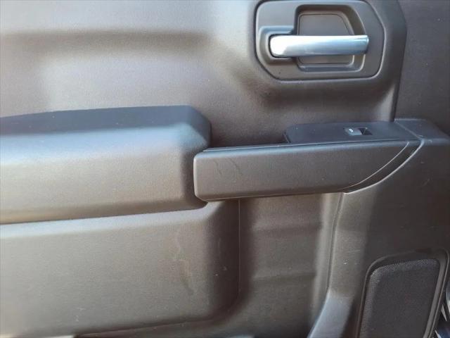 2022 Chevrolet Silverado 1500 2WD Crew Cab Short Bed Custom