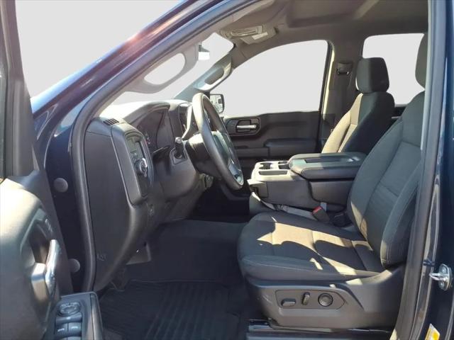 2022 Chevrolet Silverado 1500 2WD Crew Cab Short Bed Custom