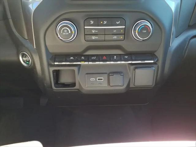 2022 Chevrolet Silverado 1500 2WD Crew Cab Short Bed Custom