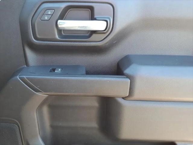 2022 Chevrolet Silverado 1500 2WD Crew Cab Short Bed Custom
