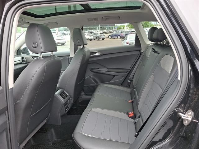 2026 Volkswagen Taos SE Black