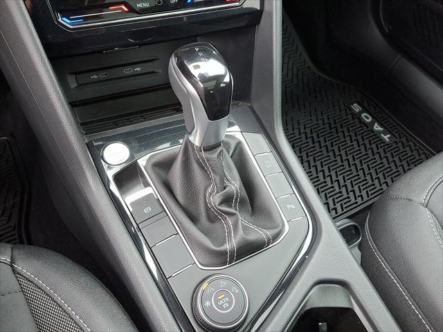 2026 Volkswagen Taos SE Black