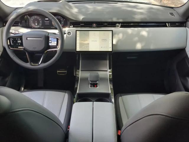 2026 Land Rover Range Rover Evoque Dynamic SE
