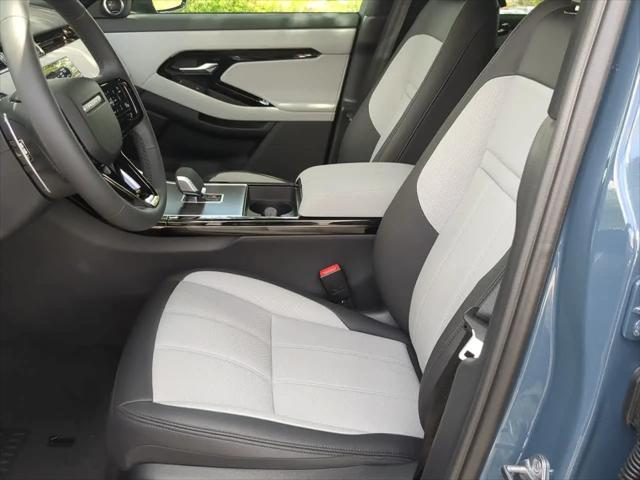 2026 Land Rover Range Rover Evoque Dynamic SE