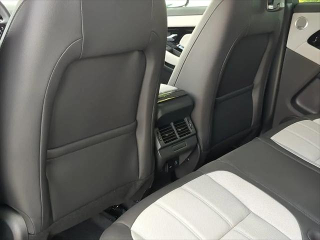 2026 Land Rover Range Rover Evoque Dynamic SE