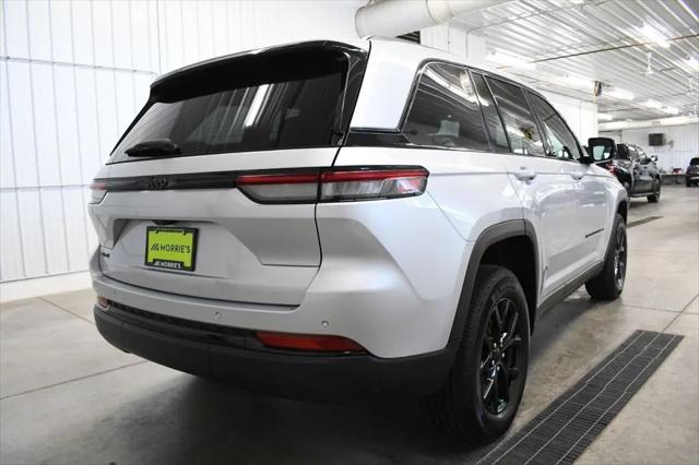 2025 Jeep Grand Cherokee Altitude 4x4
