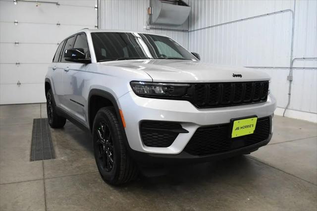 2025 Jeep Grand Cherokee Altitude 4x4