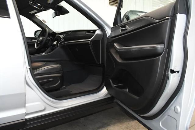2025 Jeep Grand Cherokee Altitude 4x4
