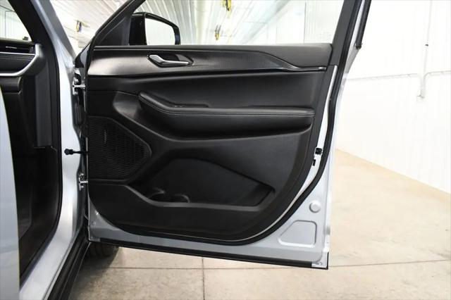 2025 Jeep Grand Cherokee Altitude 4x4