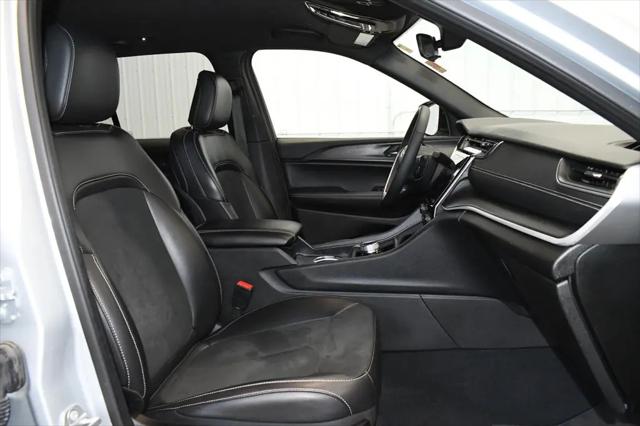 2025 Jeep Grand Cherokee Altitude 4x4