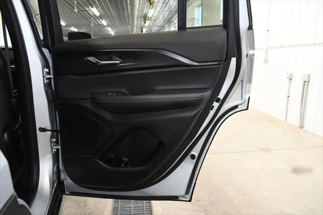 2025 Jeep Grand Cherokee Altitude 4x4