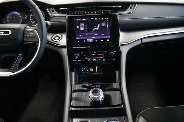 2025 Jeep Grand Cherokee Altitude 4x4