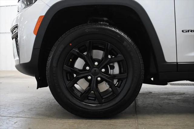 2026 Jeep Grand Cherokee L Altitude 4x4