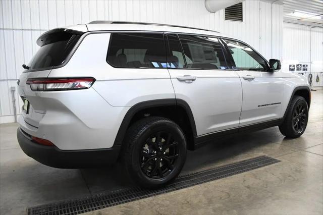 2026 Jeep Grand Cherokee L Altitude 4x4