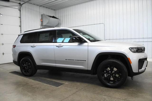2026 Jeep Grand Cherokee L Altitude 4x4