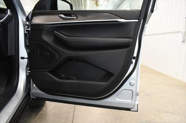 2026 Jeep Grand Cherokee L Altitude 4x4