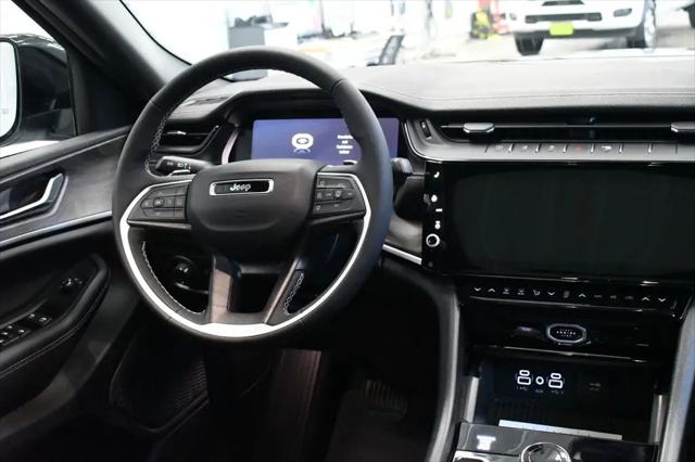2026 Jeep Grand Cherokee L Altitude 4x4
