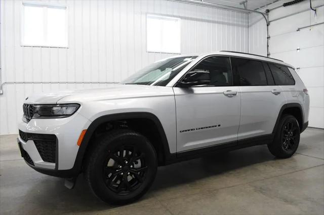 2026 Jeep Grand Cherokee L Altitude 4x4