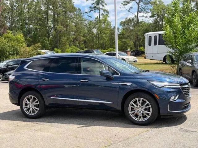 2023 Buick Enclave Essence FWD
