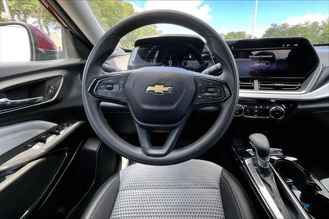 2024 Chevrolet Trax FWD LT