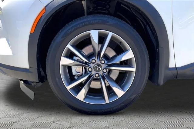 2024 INFINITI QX60 LUXE AWD