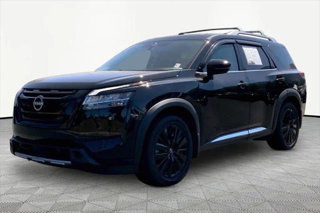 2023 Nissan Pathfinder Platinum 4WD