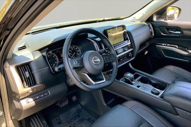 2023 Nissan Pathfinder Platinum 4WD