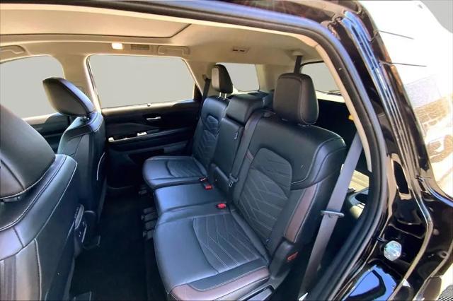 2023 Nissan Pathfinder Platinum 4WD