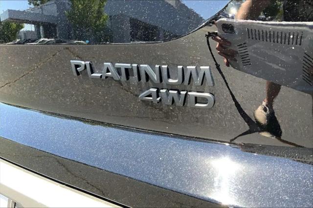 2023 Nissan Pathfinder Platinum 4WD