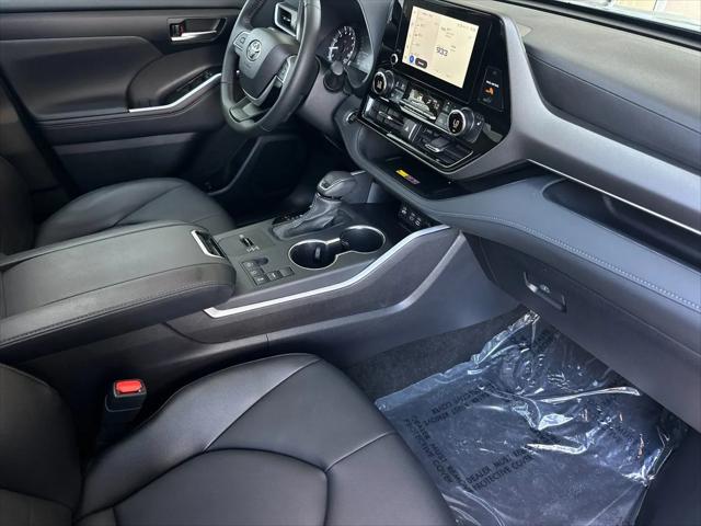 2025 Toyota Highlander XLE