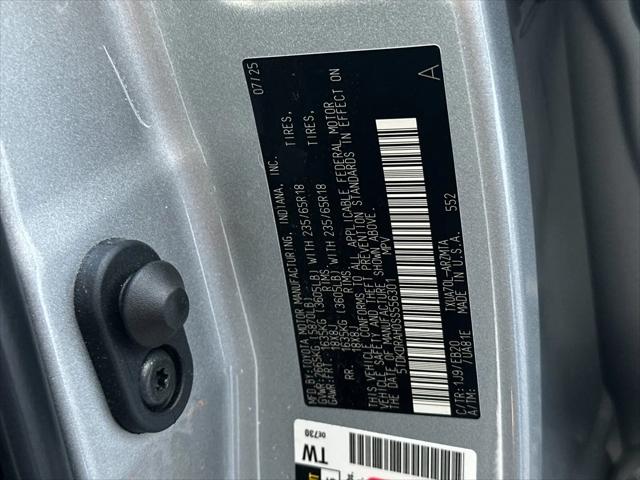 2025 Toyota Highlander XLE