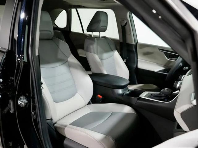 2022 Toyota RAV4 XLE Premium