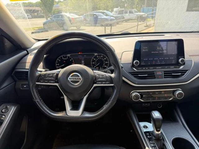 2020 Nissan Altima SR FWD