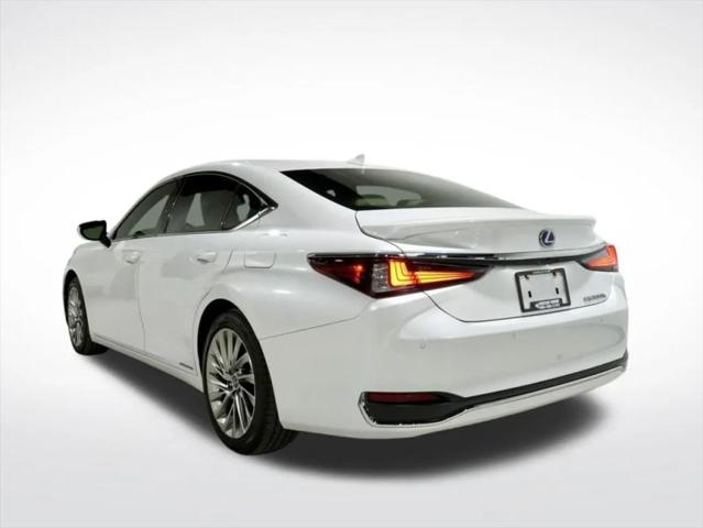 2021 Lexus ES 300h Ultra Luxury