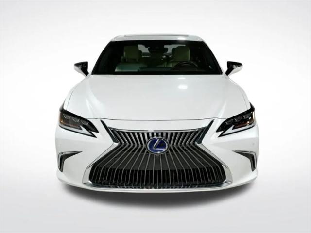 2021 Lexus ES 300h Ultra Luxury