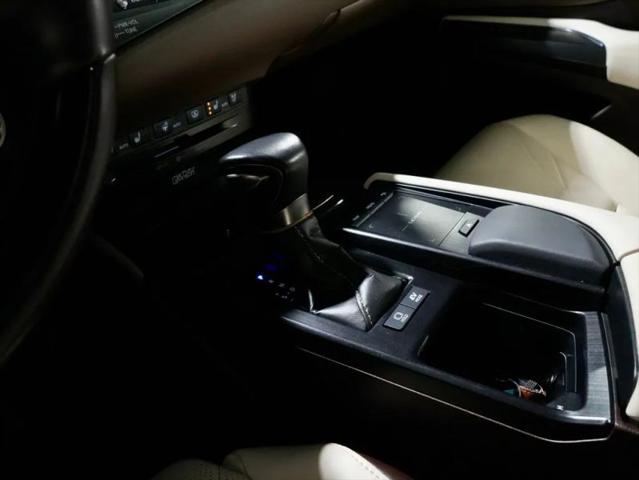 2021 Lexus ES 300h Ultra Luxury