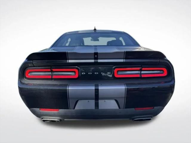 2016 Dodge Challenger SRT 392