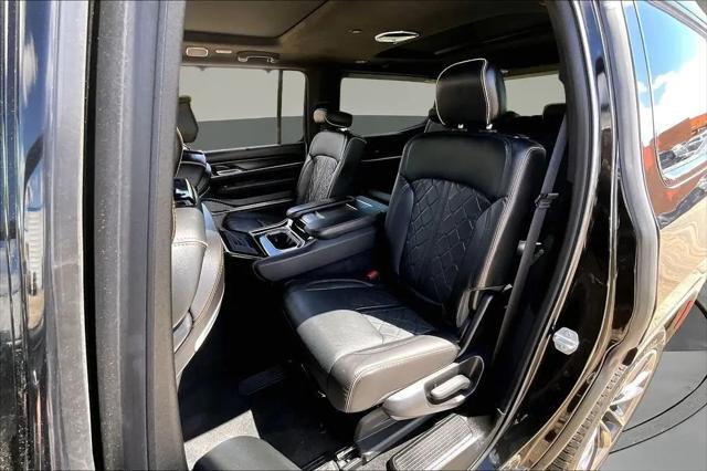 2025 Jeep Grand Wagoneer Series III Obsidian 4x4
