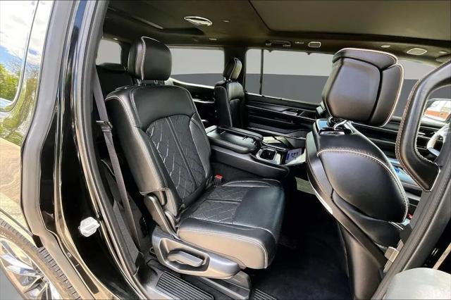 2025 Jeep Grand Wagoneer Series III Obsidian 4x4