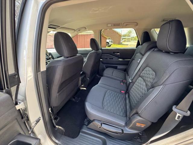 2022 Nissan Pathfinder SV 4WD