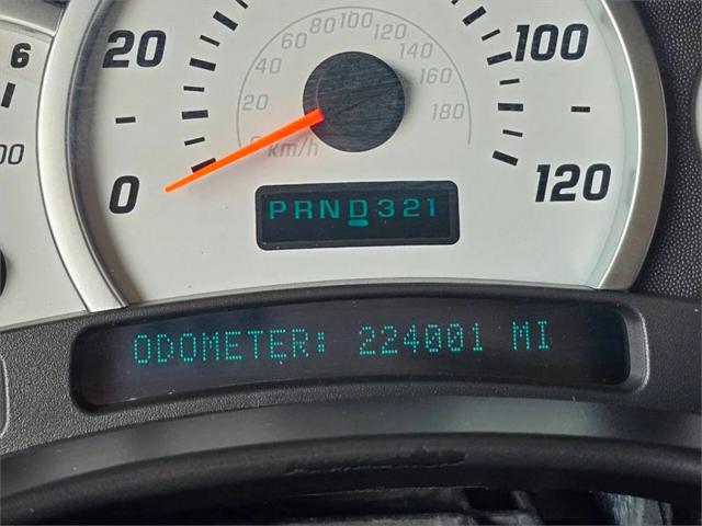 2003 HUMMER H2 Base