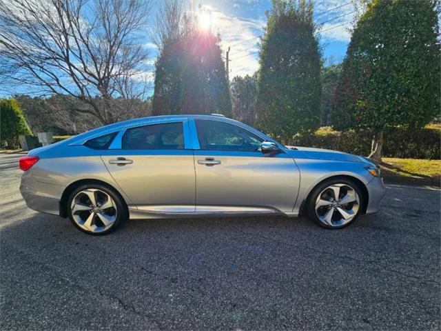 2019 Honda Accord Touring 2.0T